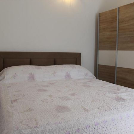 Apartments Kekel Biograd Na Moru Esterno foto