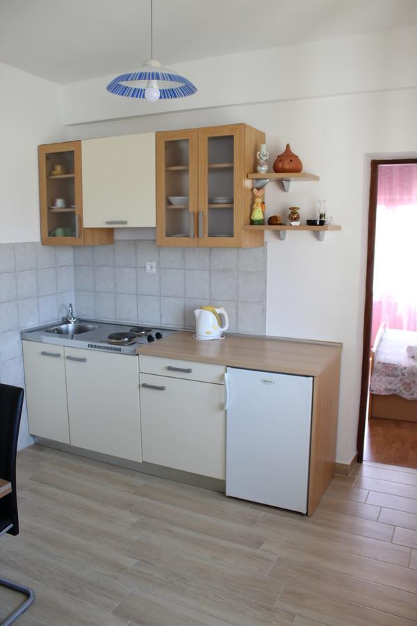Apartments Kekel Biograd Na Moru Esterno foto