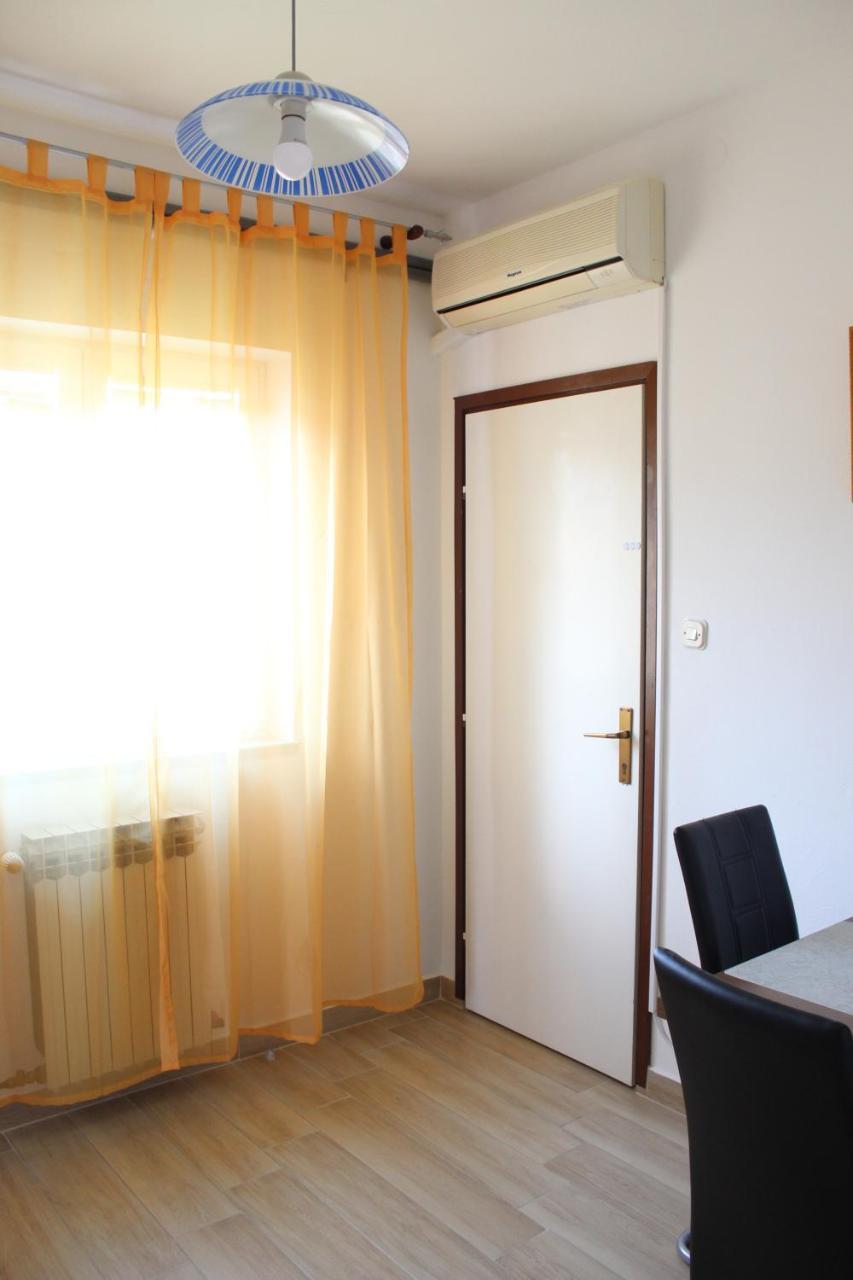 Apartments Kekel Biograd Na Moru Esterno foto